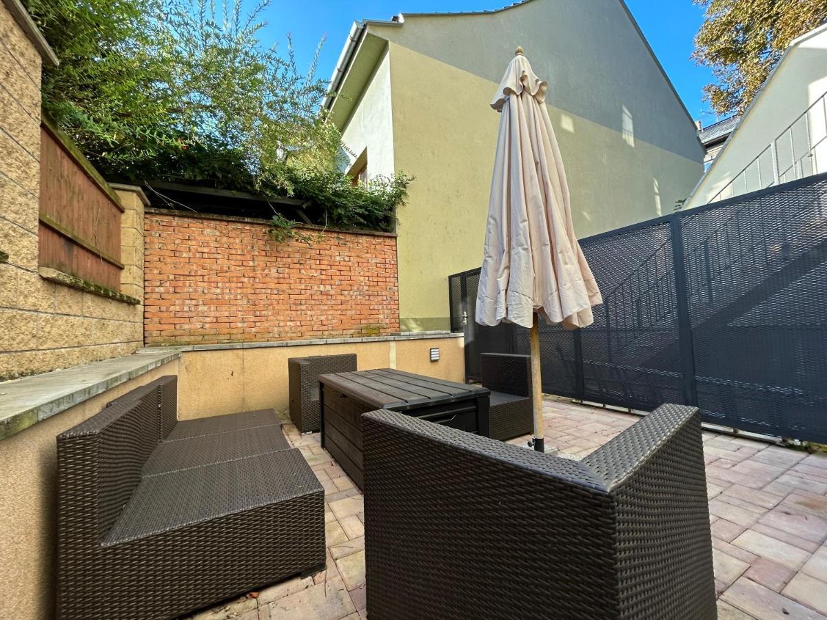 Stromoradni 17 Apartment Breclav Bagian luar foto